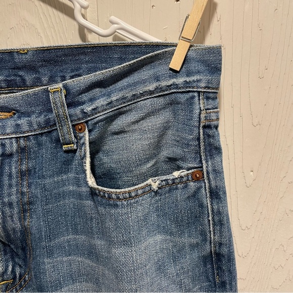 Lucky Brand Made in USA Distressed Jeans - Picture 8 of 12